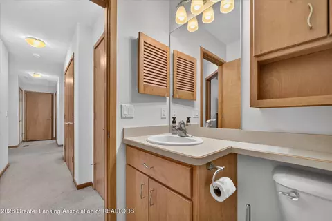 Bath - 7772 Forest View Dr, Haslett, MI 48840 photo 2 of 4