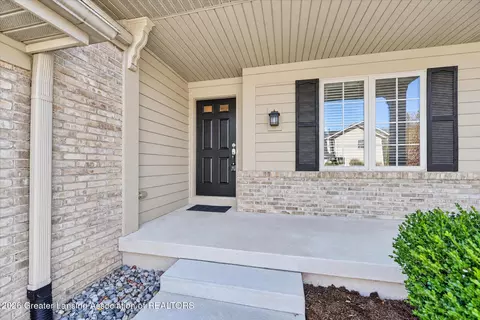 Exterior - 7772 Forest View Dr, Haslett, MI 48840 photo 3 of 7