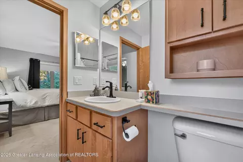 Bath - 7772 Forest View Dr, Haslett, MI 48840 photo 1 of 4