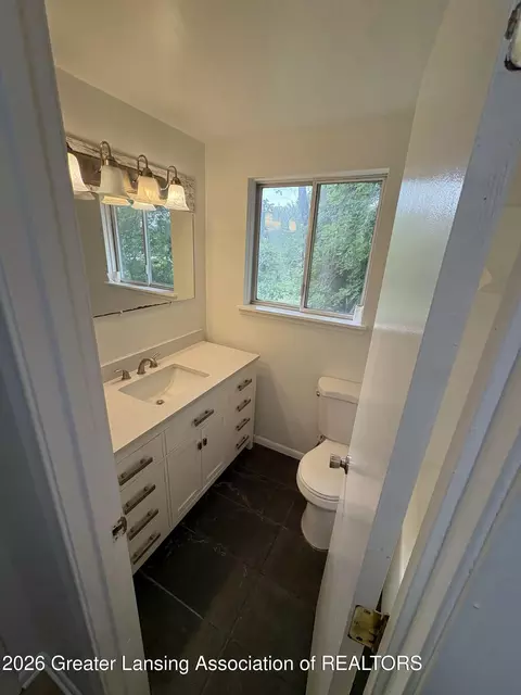 Bath - 3811 Cooley Dr, Lansing, MI 48911 photo 1 of 5