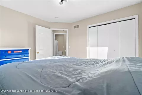 Bedroom - 11925 S Francis Rd, Dewitt, MI 48820 photo 4 of 4