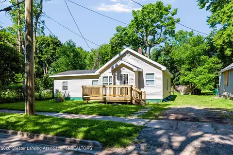 714 S Hayford Ave, Lansing, MI 48912
