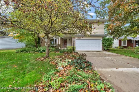 1319 Red Leaf Ln, East Lansing, MI 48823