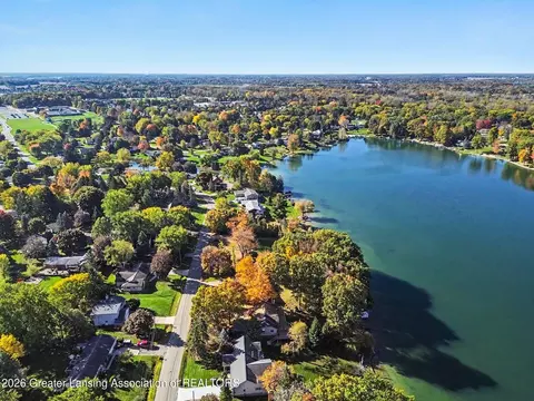 View/Area - 1035 E Geneva Dr, Dewitt, MI 48820 photo 6 of 7