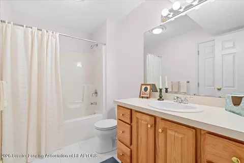 Bath - 11775 Schavey Rd, Dewitt, MI 48820 photo 4 of 4