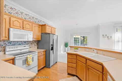 Kitchen - 11775 Schavey Rd, Dewitt, MI 48820 photo 1 of 3