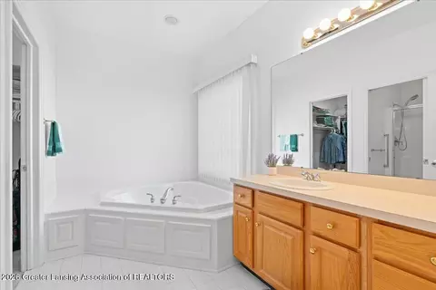 Bath - 11775 Schavey Rd, Dewitt, MI 48820 photo 1 of 4