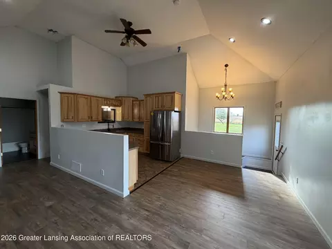 Living - 1615 Jefferson Rd, Blanchard, MI 49310 photo 2 of 4