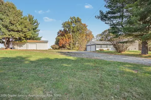 5890 Bellevue Rd, Eaton Rapids, MI 48827