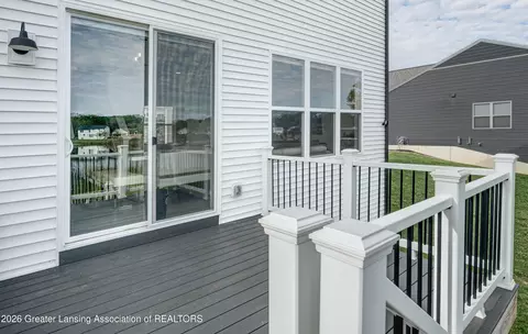 Exterior - 621 Launch Point Dr, Perry, MI 48872 photo 4 of 7
