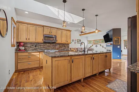 Kitchen - 12715 Ospreys Way, Dewitt, MI 48820 photo 4 of 4