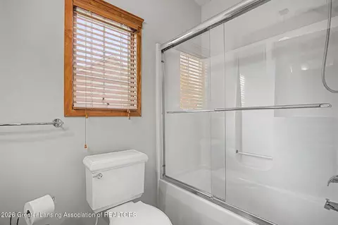 Bath - 12715 Ospreys Way, Dewitt, MI 48820 photo 3 of 5