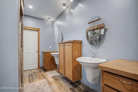 Bath - 12715 Ospreys Way, Dewitt, MI 48820 photo 1 of 5
