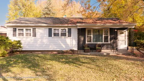 3814 Kentfield Dr, Lansing, MI 48911