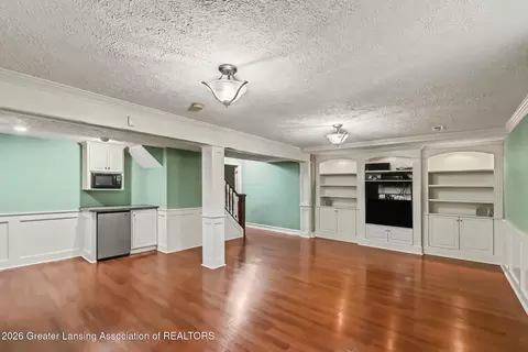 Living - 10450 Corcoran Rd, Haslett, MI 48840 photo 1 of 1