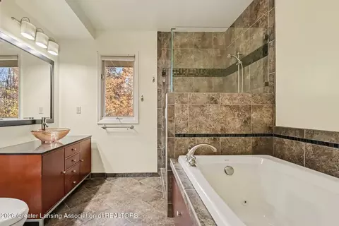 Bath - 10450 Corcoran Rd, Haslett, MI 48840 photo 2 of 6