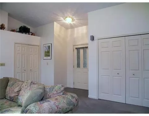 3930 E Sunwind, Okemos, MI 48864 photo 6