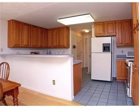 3930 E Sunwind, Okemos, MI 48864 photo 4