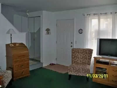6337 Beechfield Dr, Lansing, MI 48911 photo 2