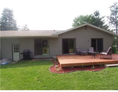6760 Lansdown, Dimondale, MI 48821 photo 2