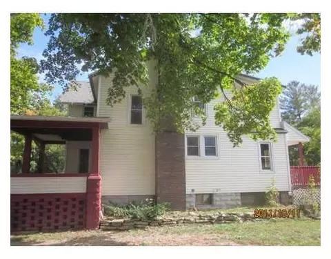 430 E Comstock St, Owosso, MI 48867 photo 2