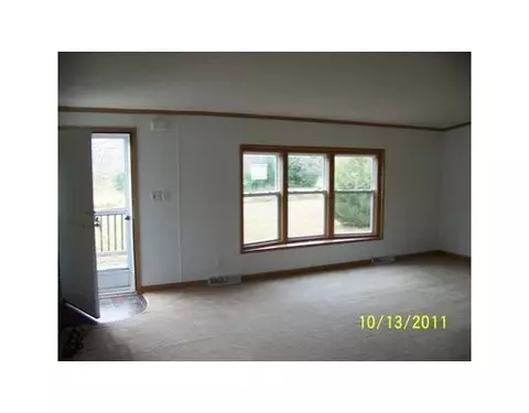 542 Lumberjack Rd, Sumner, MI 48889 photo 9