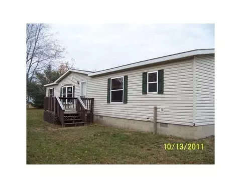 542 Lumberjack Rd, Sumner, MI 48889 photo 4