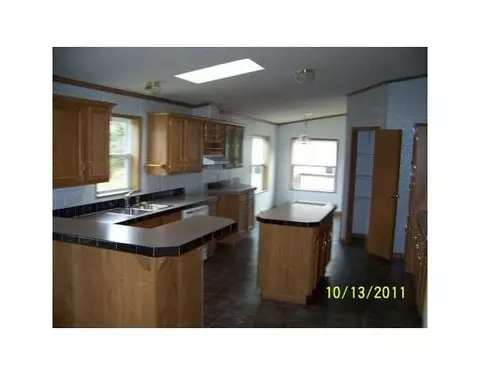 542 Lumberjack Rd, Sumner, MI 48889 photo 6