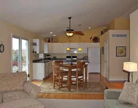 315 W Rolfe, Perry, MI 48872 photo 4