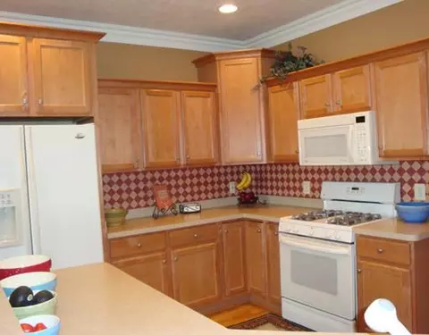 3071 Crofton, Dewitt, MI 48820 photo 3