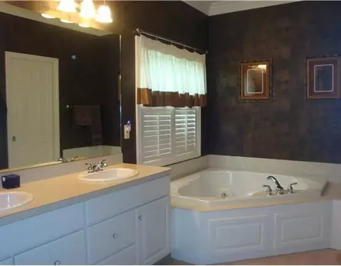 3071 Crofton, Dewitt, MI 48820 photo 6