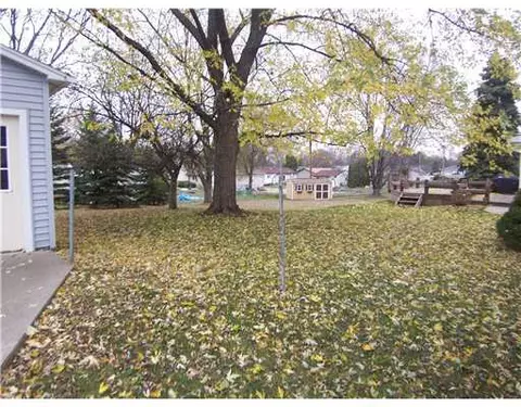 326 S Dibble, Lansing, MI 48917 photo 2