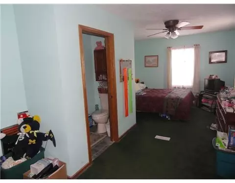 725 E Cavanaugh Rd, Lansing, MI 48910 photo 8