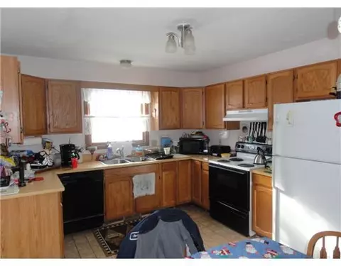 725 E Cavanaugh Rd, Lansing, MI 48910 photo 6