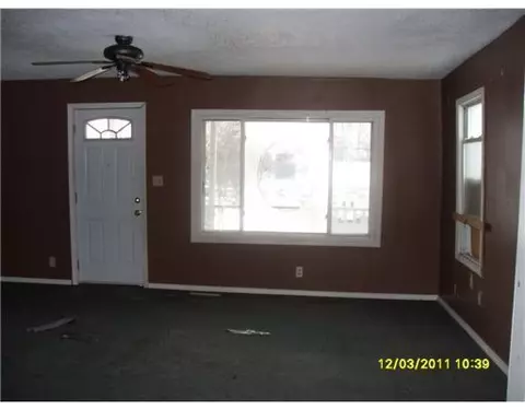 315 E Washington Ave, Vernon, MI 48476 photo 4
