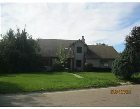 366 Crosswind Dr, Dimondale, MI 48821 photo 1