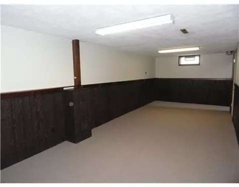 238 Trinity Cir, Lansing, MI 48911 photo 9