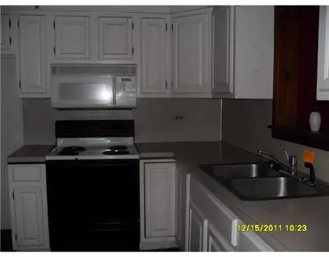 125 W Polly, Perry, MI 48872 photo 2