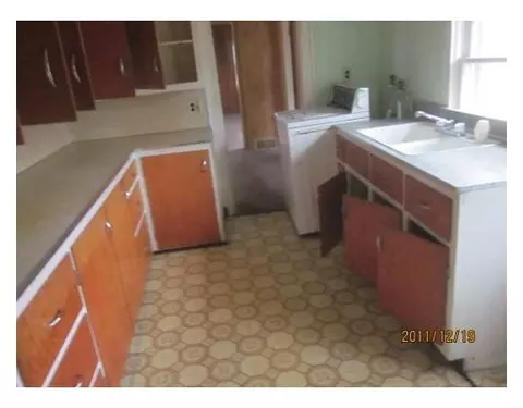 111 E Williams, Ovid, MI 48866 photo 3