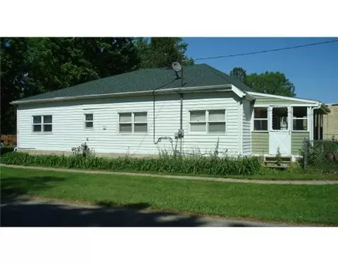 106 N Franklin, Maple Rapids, MI 48853 photo 1