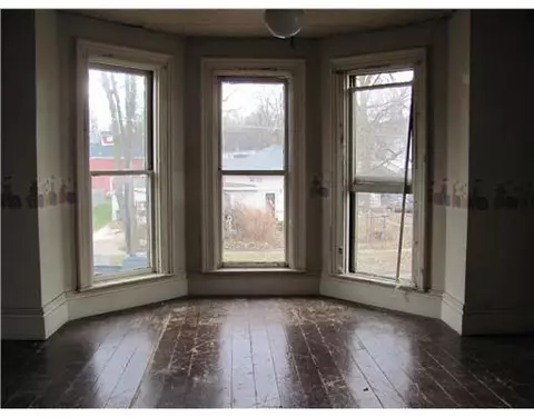 167 E Main St, Saranac, MI 48881 photo 3