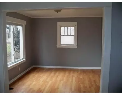 2114 William St, Lansing, MI 48915 photo 6