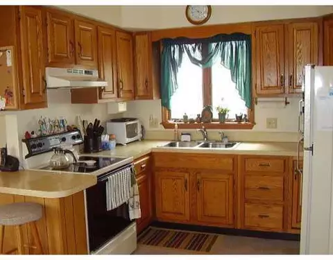 357 S Maple, Fowler, MI 48835 photo 6