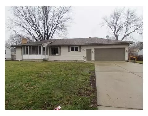 3532 Delta River Dr, Lansing, MI 48906 photo 1