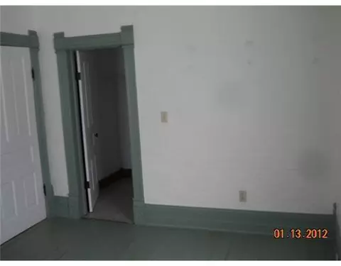 323 N Main St, Perry, MI 48872 photo 10