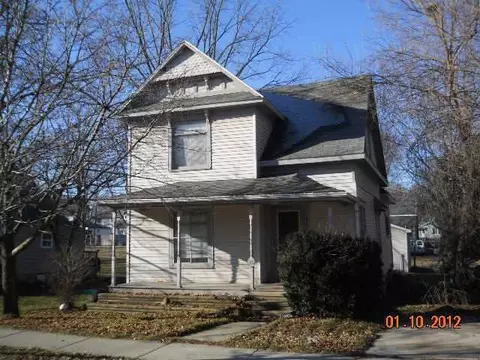 323 N Main St, Perry, MI 48872 photo 1