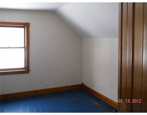 323 N Main St, Perry, MI 48872 photo 9