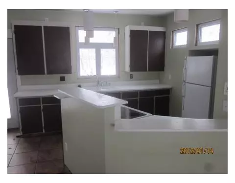 2211 E Hibbard, Owosso, MI 48867 photo 3