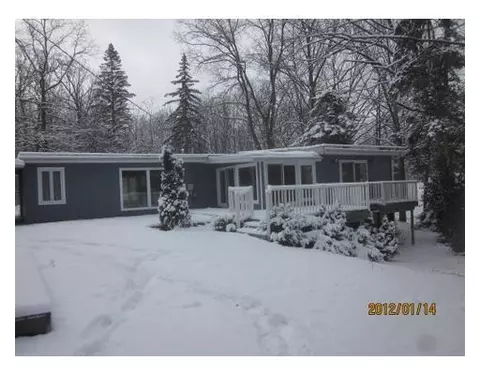2211 E Hibbard, Owosso, MI 48867 photo 2