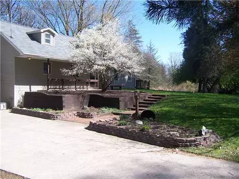 5208 W Bath, Perry, MI 48872 photo 2